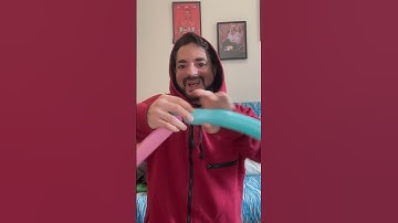 #shorts #mercuri_88 Escaping with Balloons #funny #comedy #mom #balloon