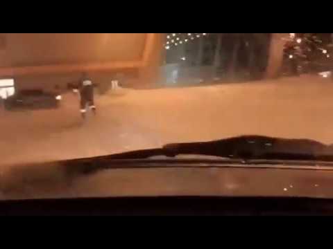 Любительское видео лихача, гонявшего по терминалу аэропорта в Казани