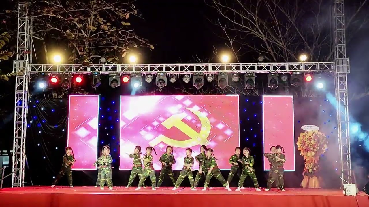 MASHUP RỪNG XANH VANG TIẾNG TA LƯ – VIỆT NAM TRONG TÔI LÀ LỚP 2/5