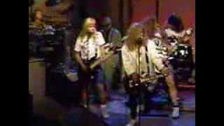 Download lagu Damn Yankees on Letterman