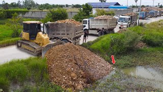 Download Lagu AMAZING Old Video But Perfect Action! Skill D51PX Dozer Push Rock Soil Delete Deep Pond \u0026 5T Truck.. MP3 Download Lagu AMAZING Old Video But Perfect Action! Skill D51PX Dozer Push Rock Soil Delete Deep Pond \u0026 5T Truck.. MP3