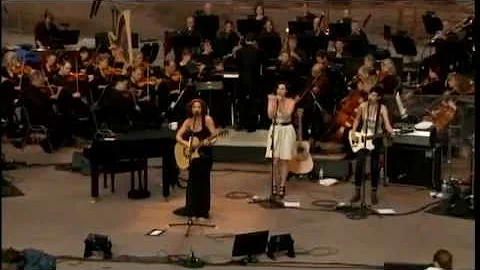 Building A Mystery | Sarah McLachlan with the Colo...