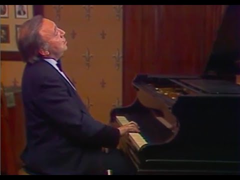 Alexei Nasedkin talks about and plays Scriabin - video 1986