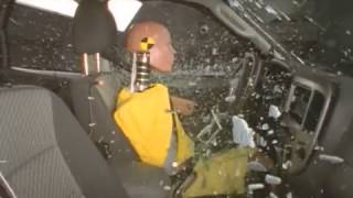 Voiture Crash Test 2003 Ford Escape side test