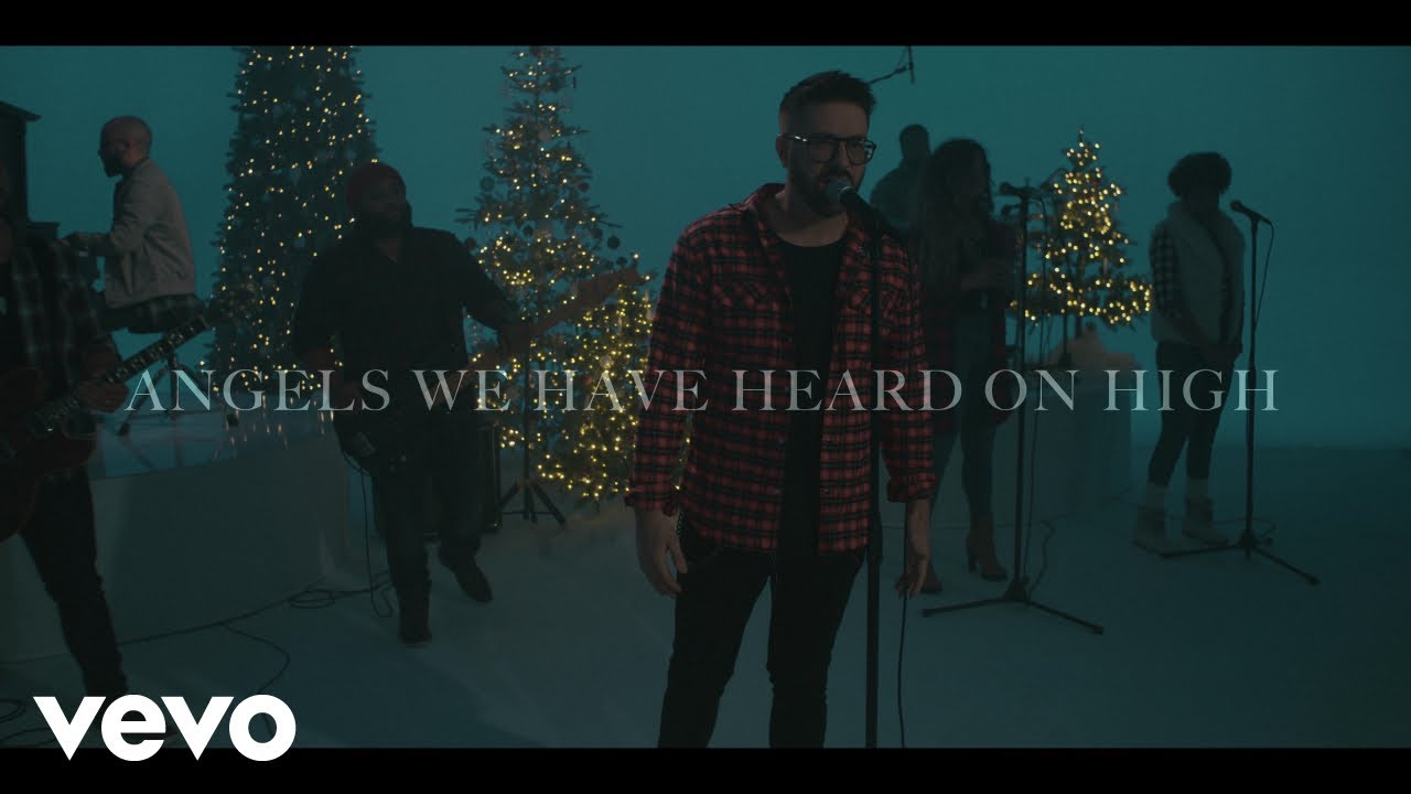 Danny Gokey - Angels We Have Heard On High (Lyric Video) - YouTube