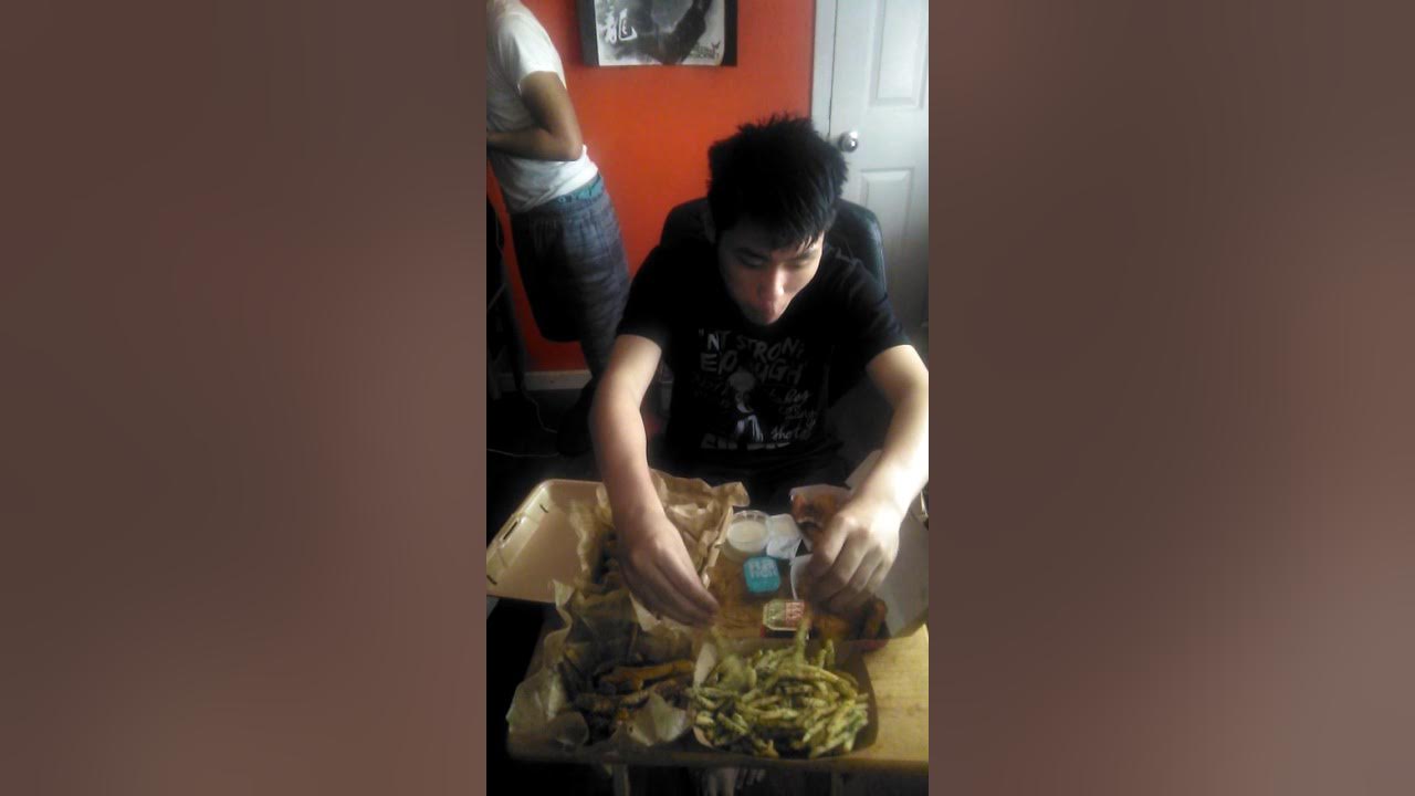 Wingstop chicken nuggets and fries vs. McDonald's chicken nuggets and