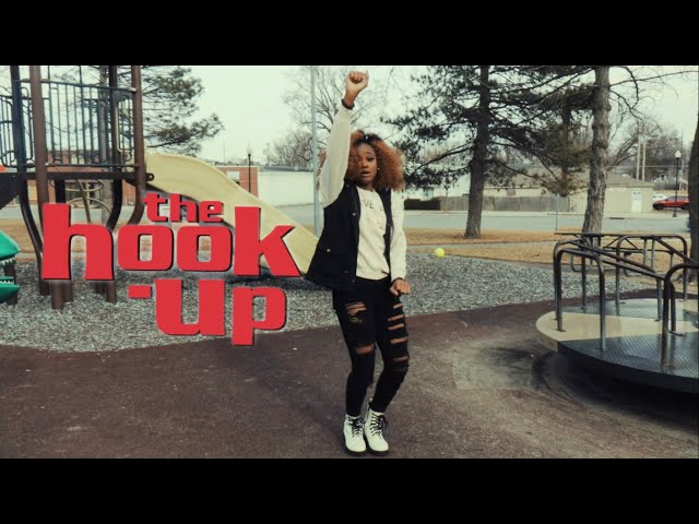 TYLYNN - THE HOOK UP (Music Video) - YouTube