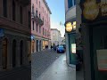 City center walk 🚶beautiful day out in Italian streets 🇮🇹🍕🍝#walkthrough #citytour #people #lake