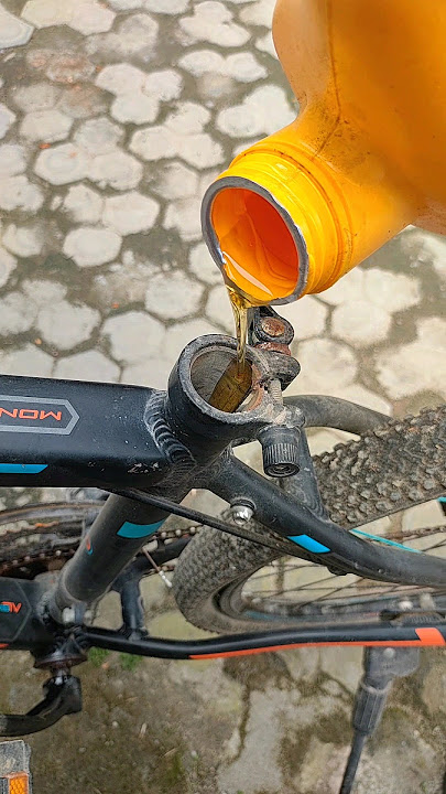 Bike maintenance skill! How to make your Bike's ride smoother 🚲 #lifehacks