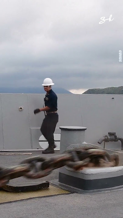 Extremely Dangerous Anchor Drop 😱⚓️