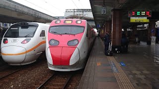 4521次EMU500有階區間車(EMC550)、417次太魯閣自強號、5260次加班普悠瑪自強號花蓮站交會