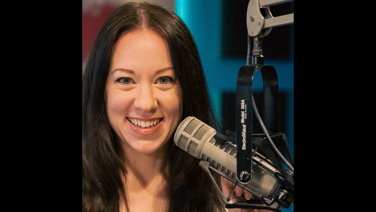 What Household Appliances Scare You? Mandy Investigates the Froggy Building