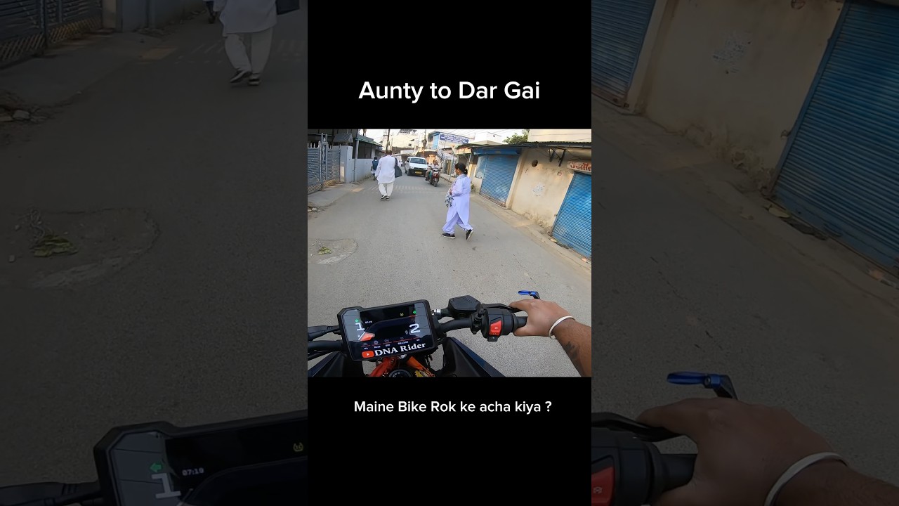 Public reaction in KTM Duke 390 Gen 3 