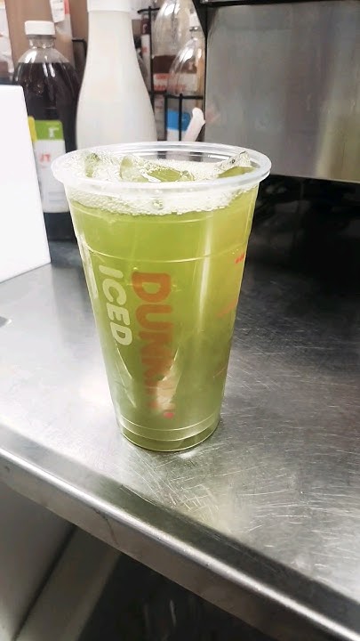 dunkin-donuts-kiwi-watermelon-refresher-with-green-tea-dunkin-donuts