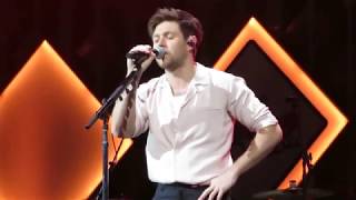 Niall Horan - Live - Put a Little Love on Me