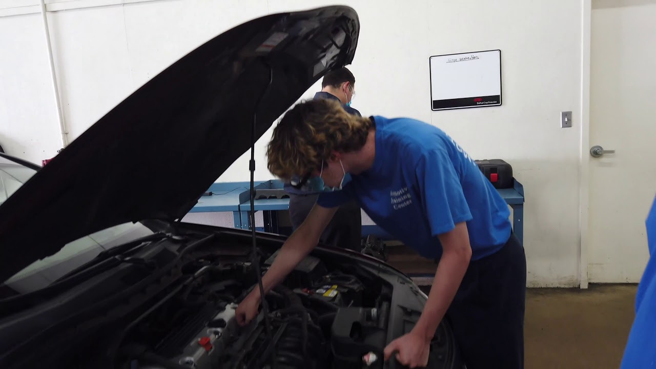 Automotive Training Center - Cylinder Balance Test - YouTube