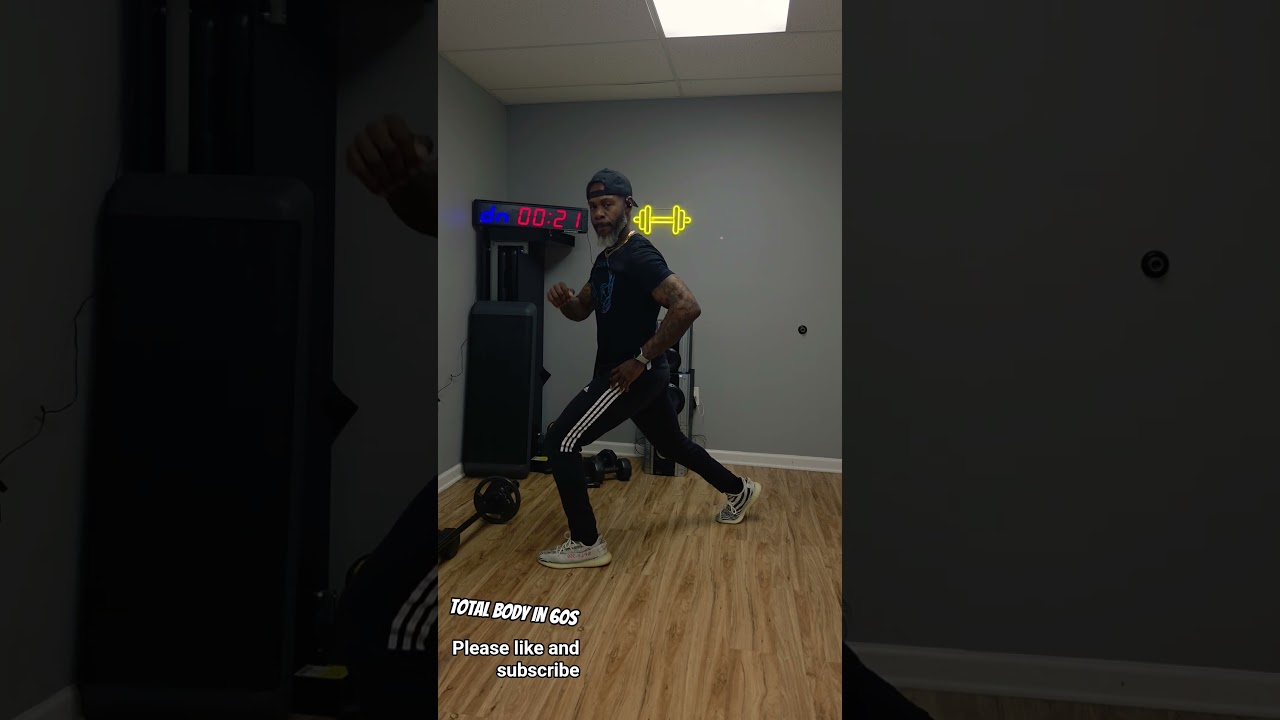 Full-body workout in 60 seconds: jumping jacks, jump squats, and single-leg lunges with pulses.