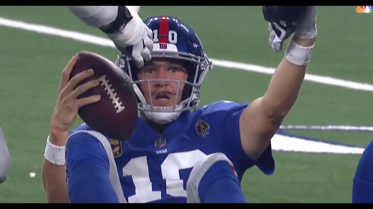 Peyton manning madden nfl curse пфьу. Илай мэннинг. Quarterback eli manning. Илай мэннинг. Nebraska nolan.