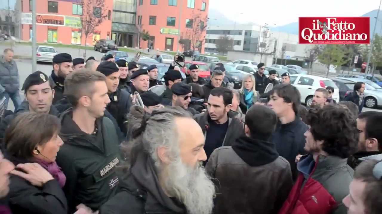 No Tav, tensioni tra attivisti e Forze dell'ordine