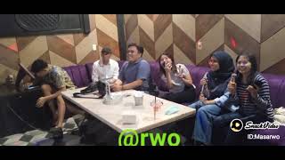 stay in GC Sukabumi family karaoke