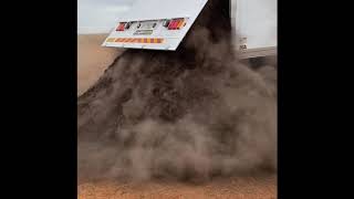 Pumpa Xtreme Wide Belt Unloading Compost