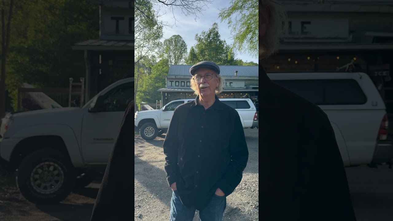 ¡El Dr. Jim Fogelquist va muy dispuesto a mover el esqueleto! #AppalachianLatinidad #appalachia