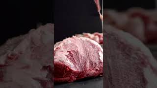 黒毛和牛ランプ肉のカットを1分で。 #asmr #肉 #fステーキ #steak