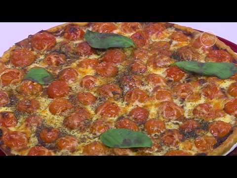 فيديو: طريقة عمل فطيرة الطماطم