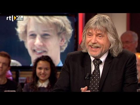 "Die jongen aan die rekstok moet in het circus" - VOETBAL INTERNATIONAL