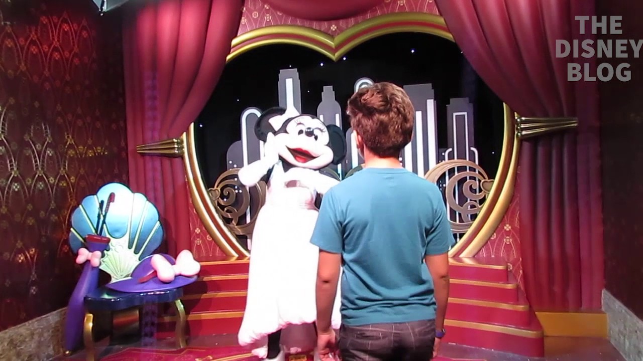 Mickey & MInnie Mouse meet and greet at Disney's Hollywood Studios ...