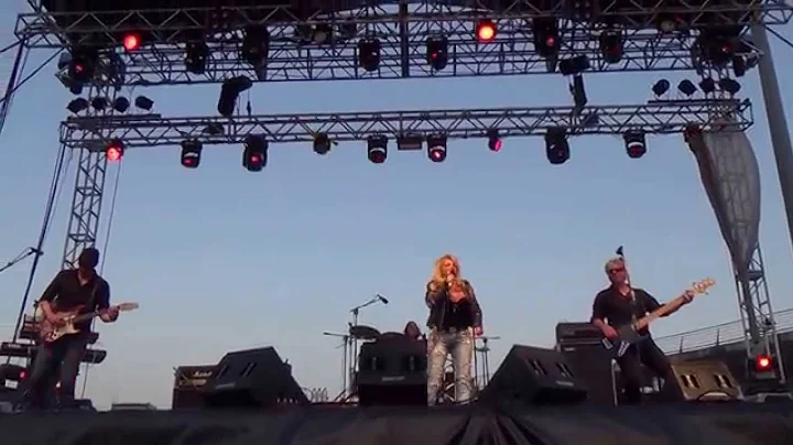 Bonnie Tyler & Band - Live in Jerez (Spain), 2015 ...