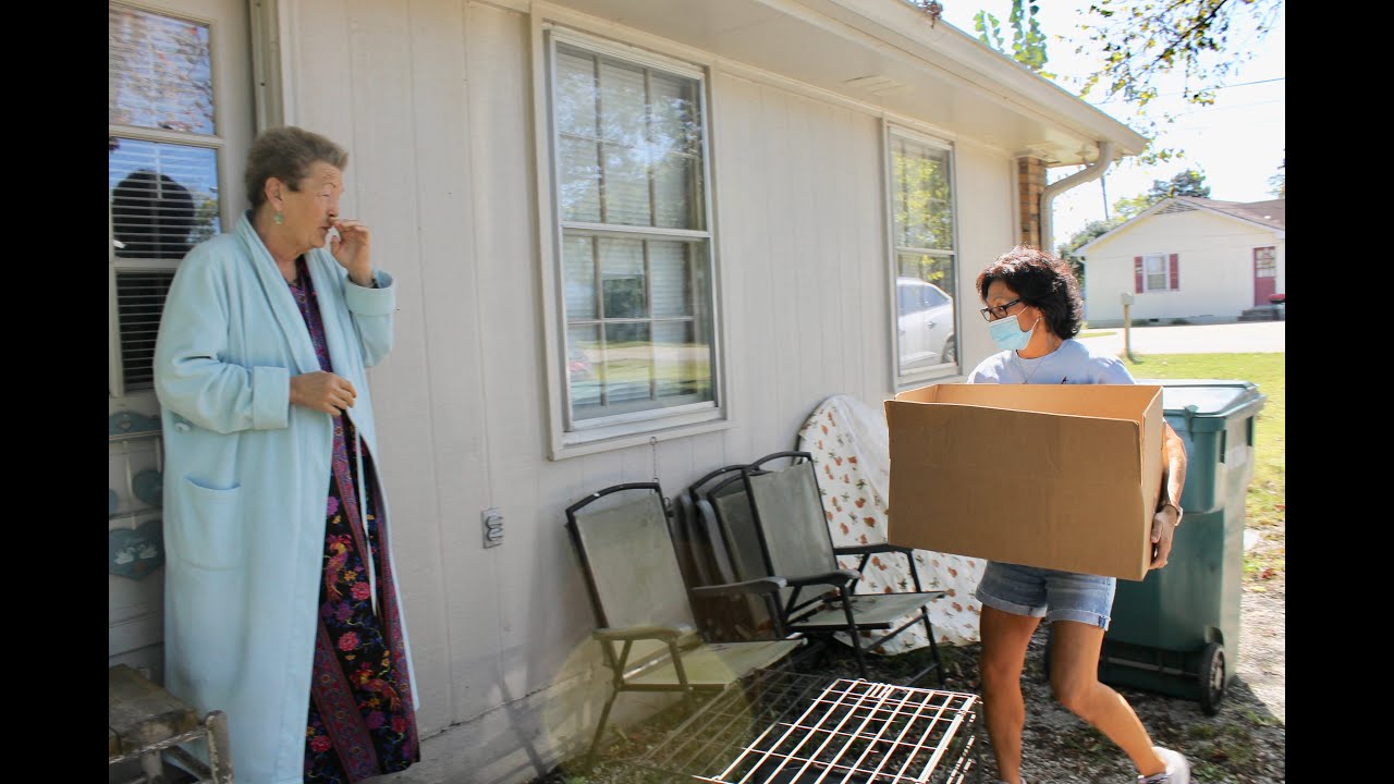 Delivering Food and Hope to Homebound Seniors in Wilson County - YouTube