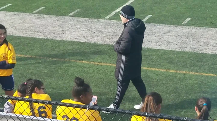 Egypt Pringle from Belleville coach talk defense.