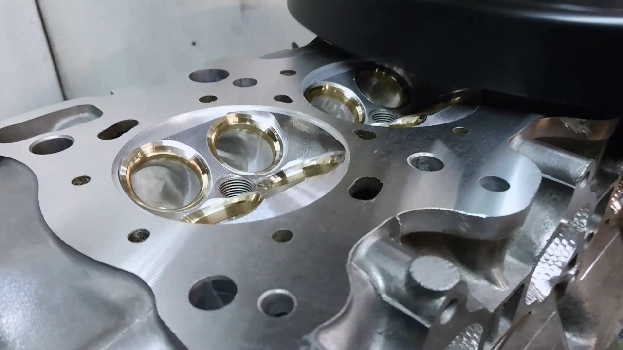Resurfacing Cylinder head with Rottler F79 - YouTube