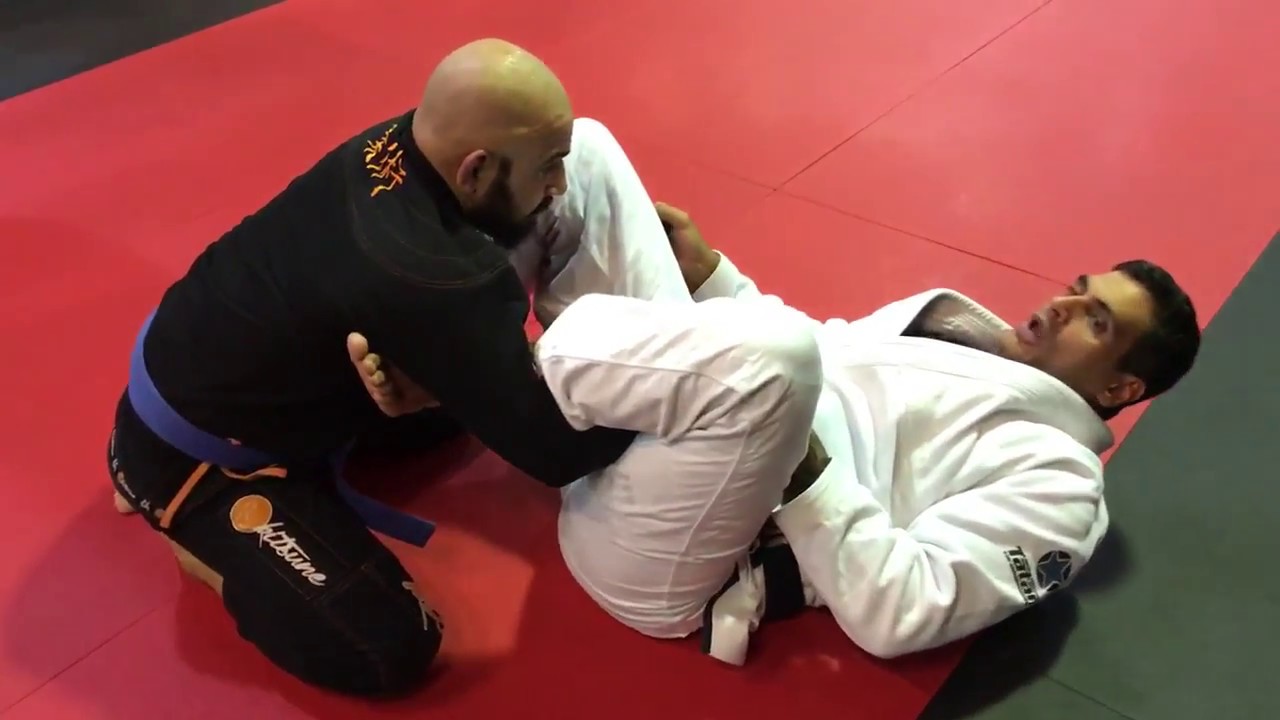 Brazilian Jiu Jitsu Techniques - YouTube