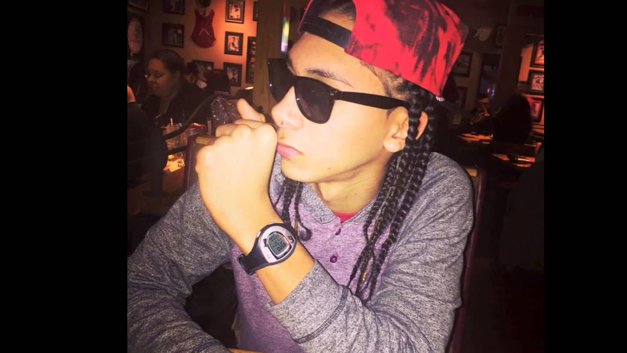 Mikey SoPro & FleeBoy Alexito Ft. Arez Flow - Hold It Down