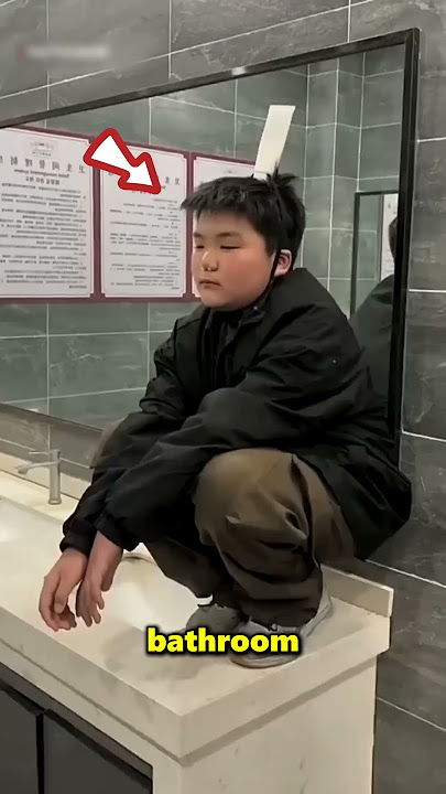 Bathrooms In China Are Really Strange 😂