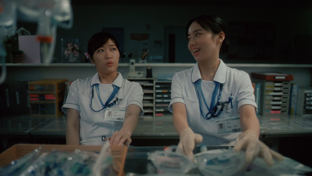 ナース専科 転職 CM | 「夜勤明けサウナ篇」30秒 - YouTube