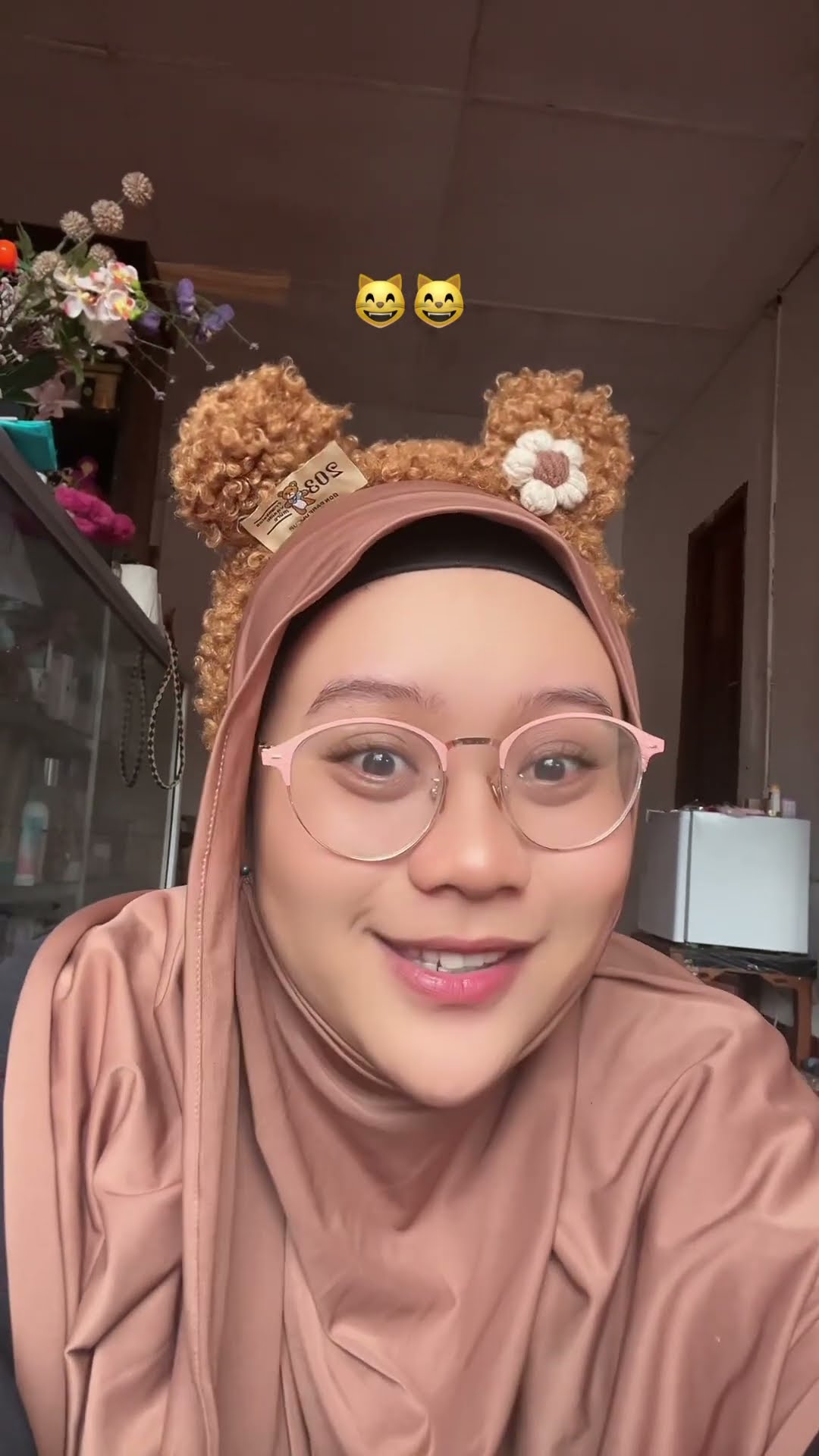 AKU POSTING TERUS AMPE MELEDUGGG WKKWWK