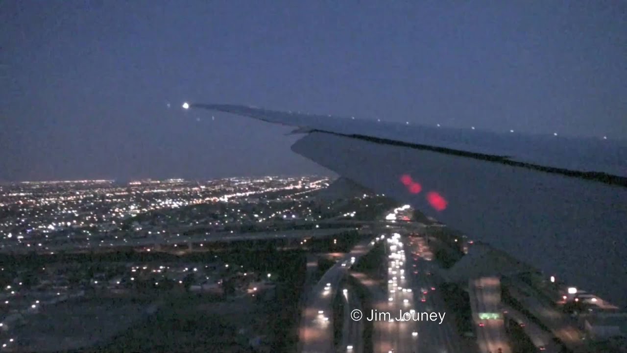 Boeing 777-200LR Landing LAX