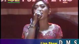 Debu Debu Jalanan   Maya Ruista Live DMS Music by khuple