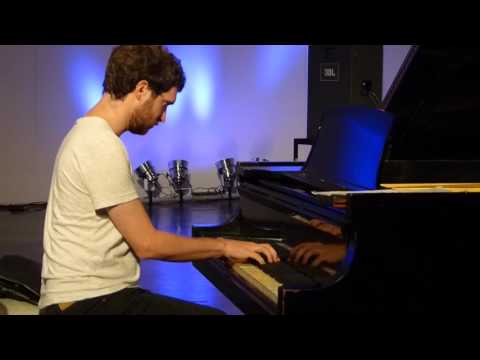 PABLO MURGIER: Zamba del grillo (zamba) Atahualpa Yupanqui-01069