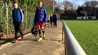 Video Syrische Voetballers In Arcen - 7 Apr 2016