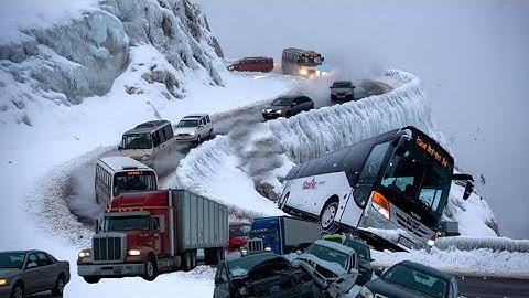 Frozen Hell on Highways – Deadly Crashes Caught on Camera"