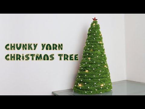 Chunky Yarn Christmas Tree | Last-Minute Christmas Crafts