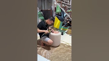 Thử thách bọc ghế sofa đôn trong 2 phút