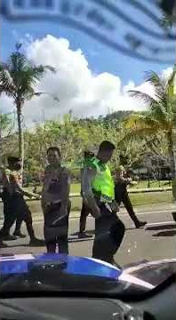 polisi kagetan / latah