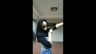 Jilbab Cantik Tiktok Goyang Hot Banget