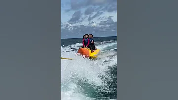 Banana Boat Pulau Sapi 