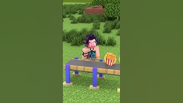 Zoey Chubby and Rumi Chubby with birthday cakes! 🎂